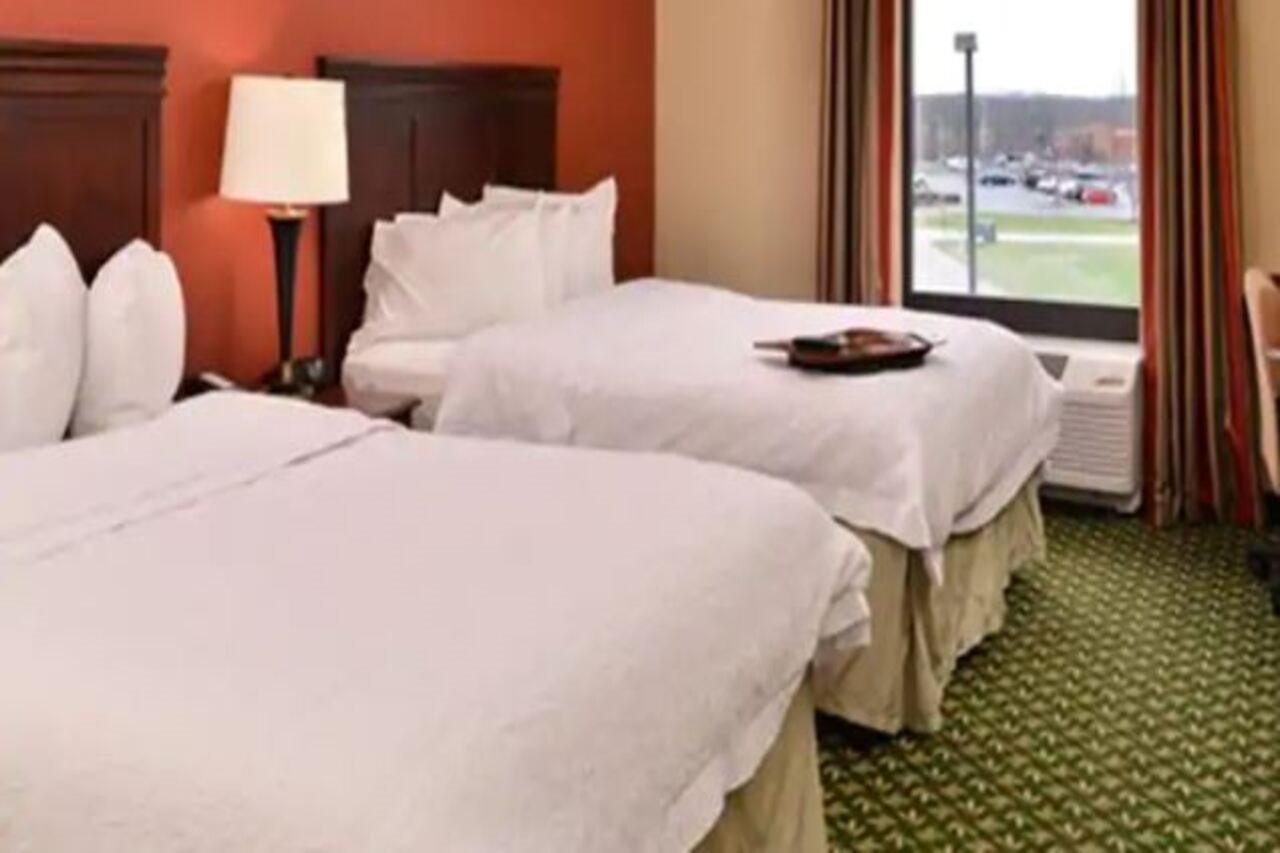 Hampton Inn & Suites Hopkinsville Exterior photo