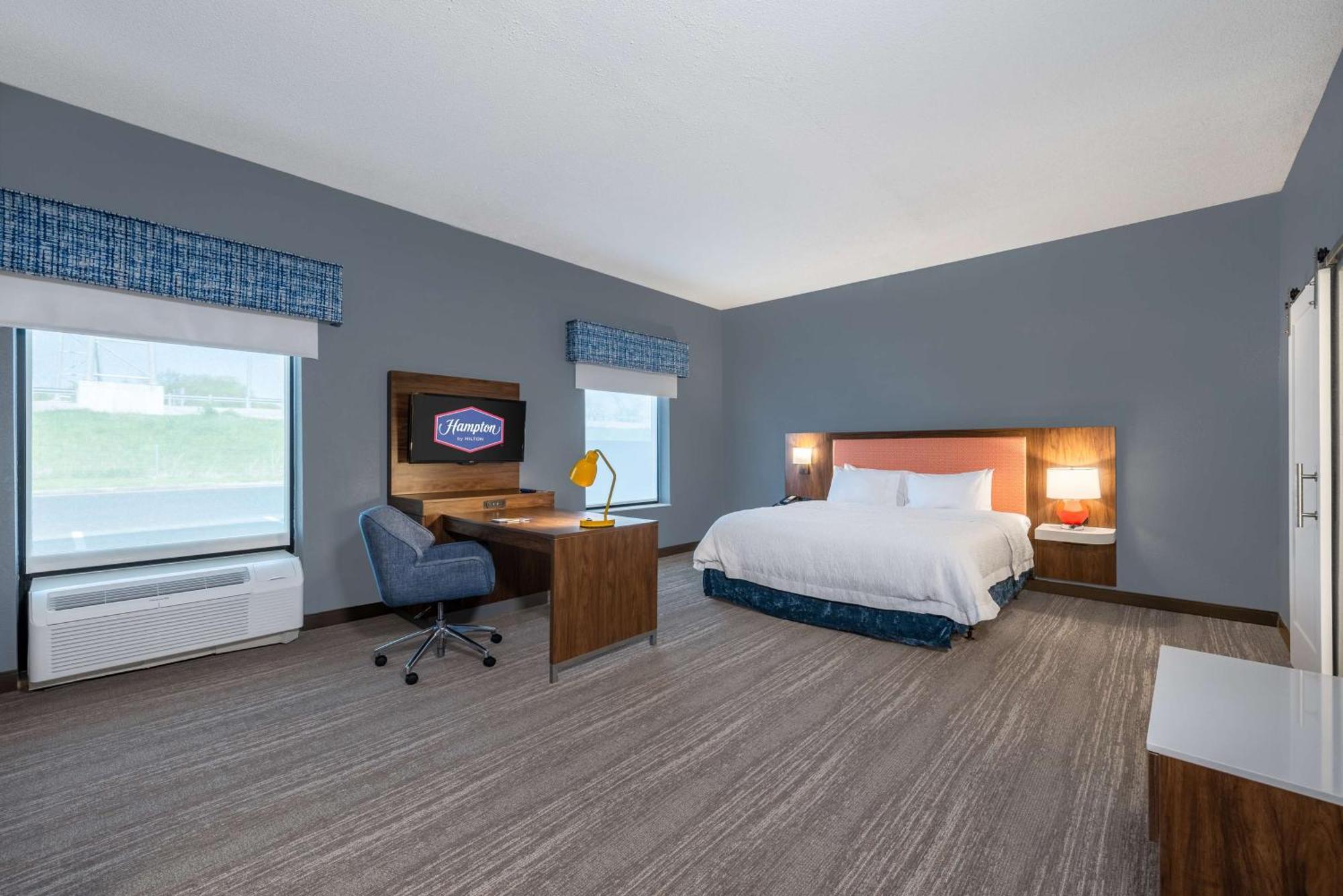 Hampton Inn & Suites Hopkinsville Exterior photo