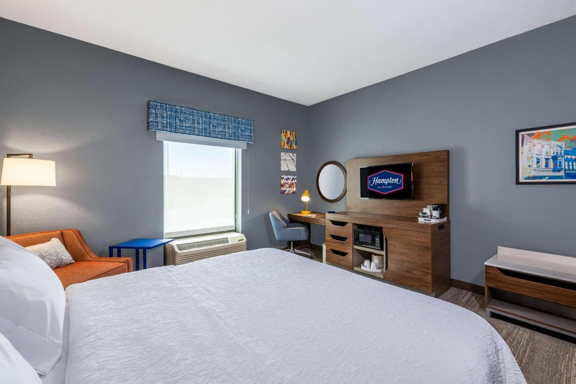 Hampton Inn & Suites Hopkinsville Exterior photo