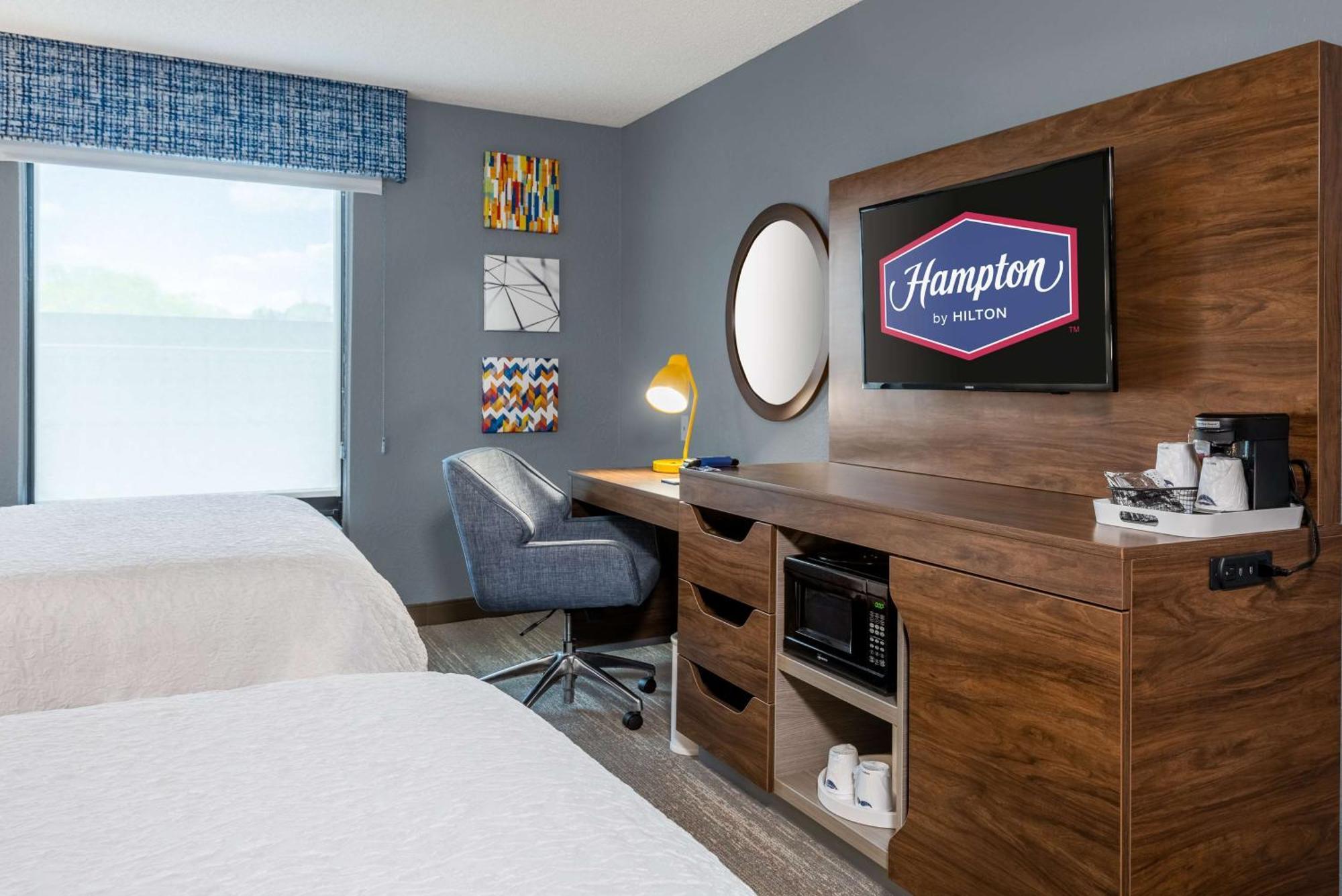 Hampton Inn & Suites Hopkinsville Exterior photo