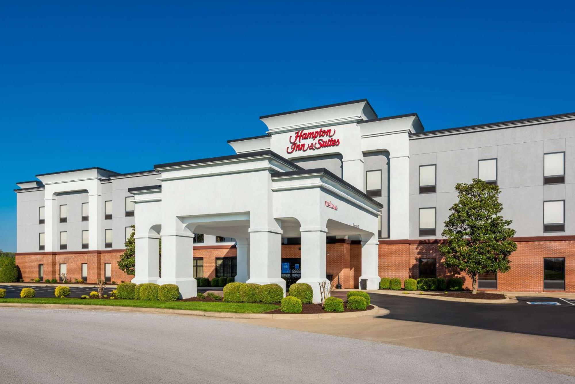 Hampton Inn & Suites Hopkinsville Exterior photo