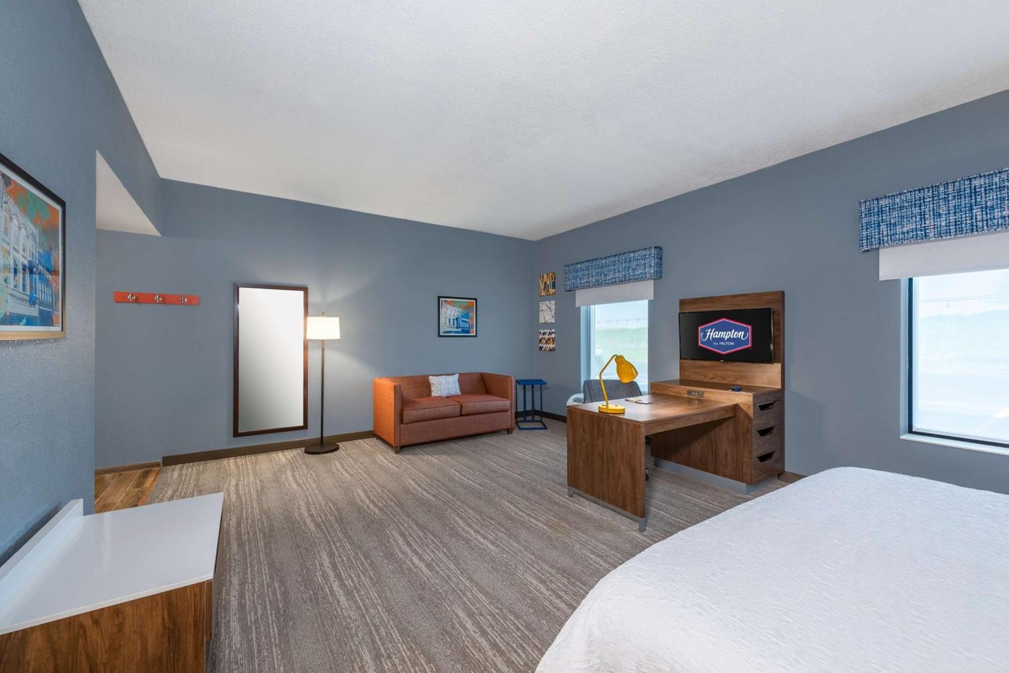 Hampton Inn & Suites Hopkinsville Exterior photo