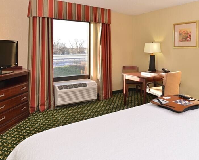 Hampton Inn & Suites Hopkinsville Exterior photo